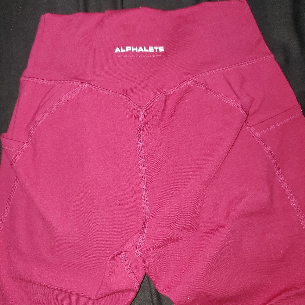 Alphalete surface leggings